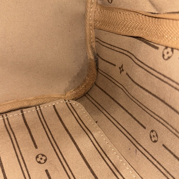 LOUIS VUITTON MONOGRAM NEVERFULL MM TOTE BAG - Picture 13 of 14